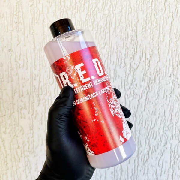 Manufaktura Wosku R.E.D. 500ml - USUWANIE ZANIECZYSZCZEŃ METALICZNYCH. 500ML